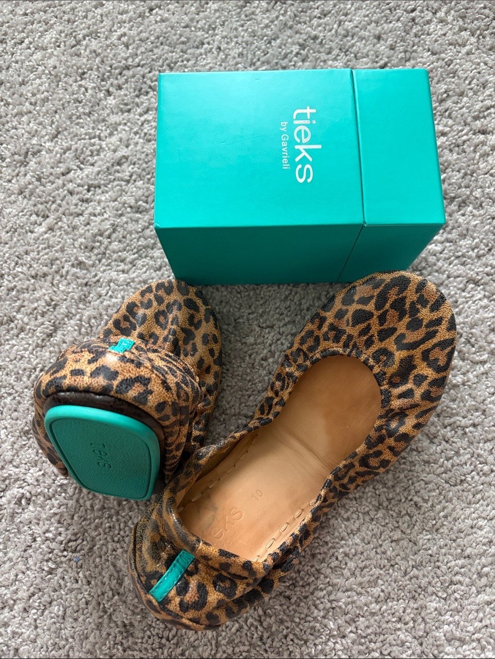 Tieks By Gavrieli  Leopard Print  Flats with Teal Accent size 10